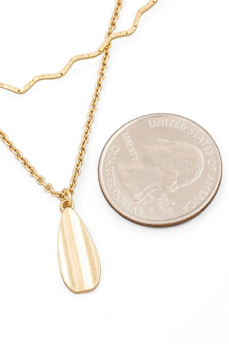 Two Layer Gold Flat Teardrop Pendant Wavy Necklace